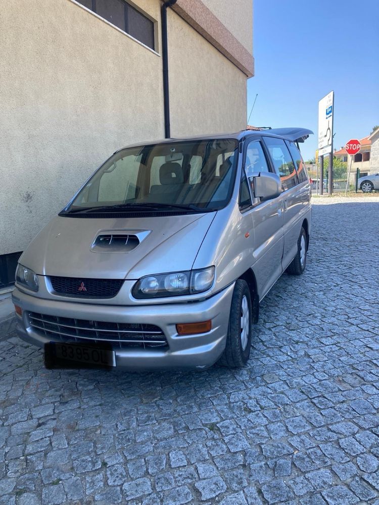 Mitsubishi Space Gear 2.5 turbo intercoler de 8 lugares