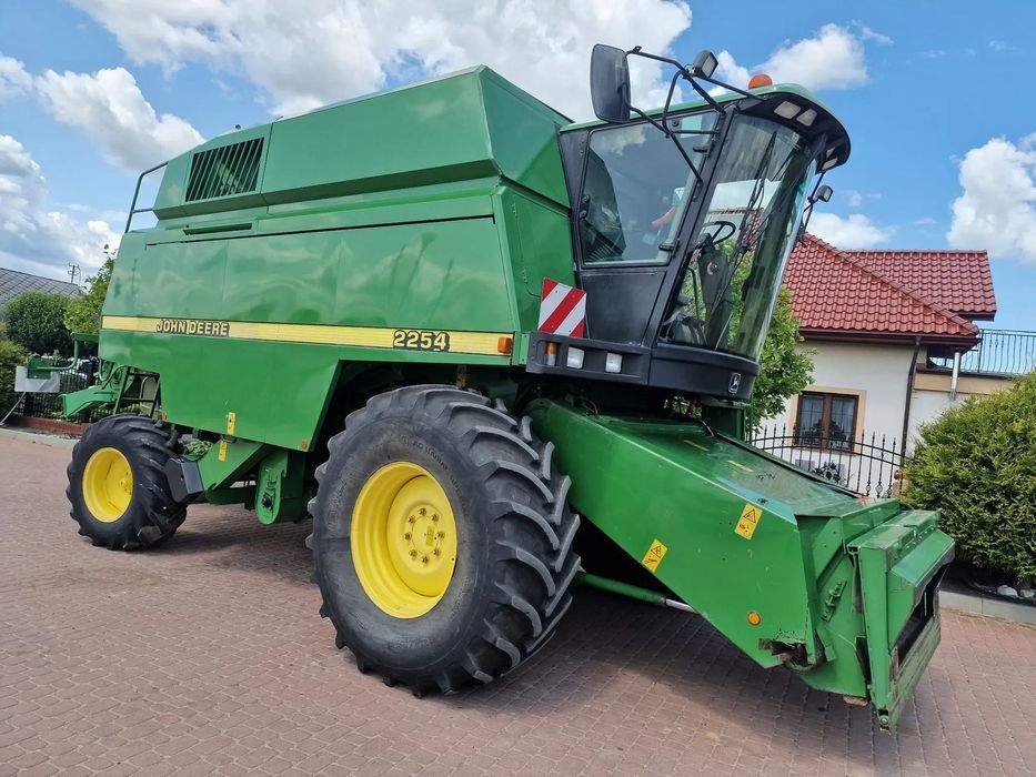 John Deere 2254, 2000r., 4.8m  , kombajn zbożowy