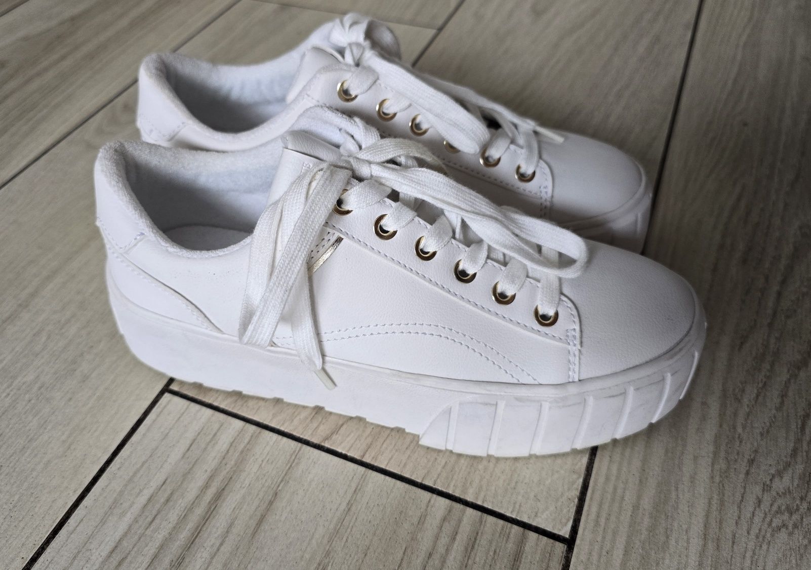 Sneakersy, trampki Stradivarius rozmiar 38