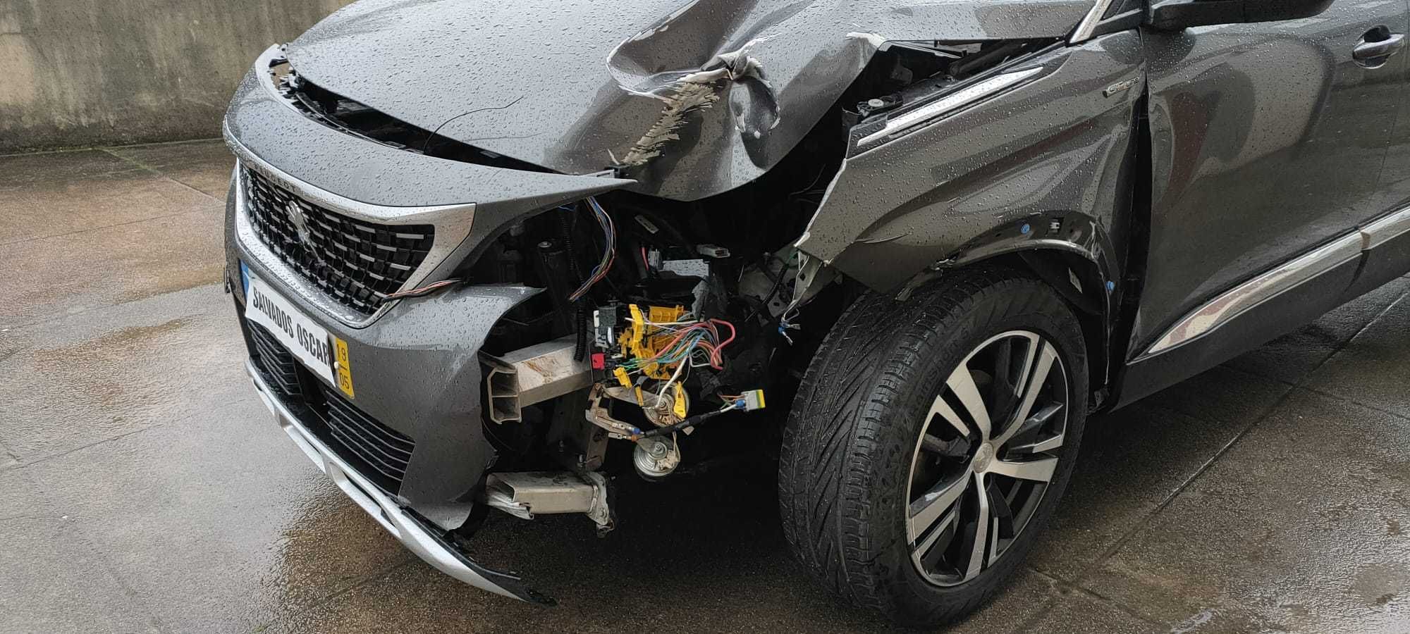 PEUGEOT 5008 II 1.5 BlueHDi Diesel 7 LUGARES