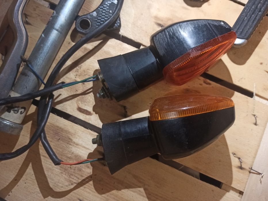 Поворотник для мотоцикла хонда