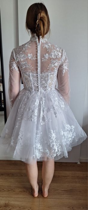Sukienka biała krótka tiulowa ślubna