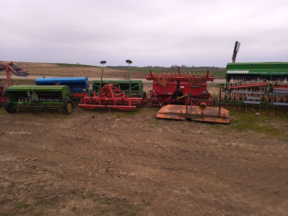 Brona aktywna Agregat uprawowo siewnym  przedsiewny