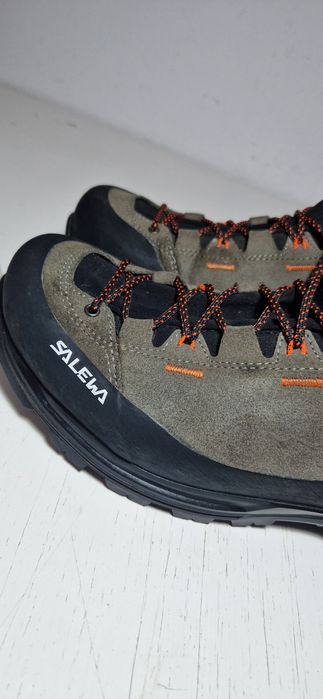 Salewa 46.         .