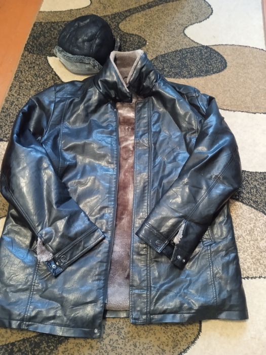 Кожанка зимова чоловіча.Комплект з шапкою.