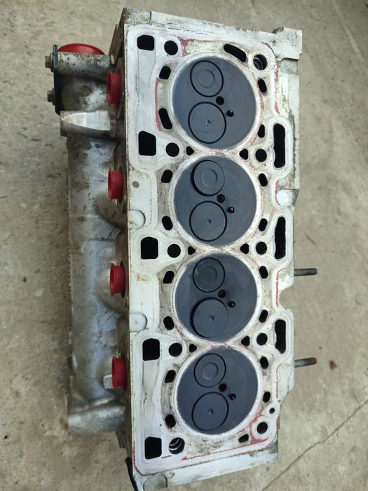 Продам головку двигателя на renault k9k 1.5 дизель
