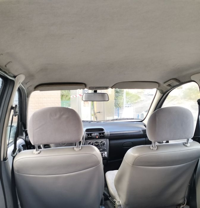 Opel Corsa B 1.0 Gasolina