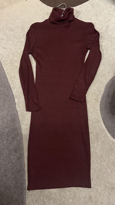 Сукня та твідовий піджак