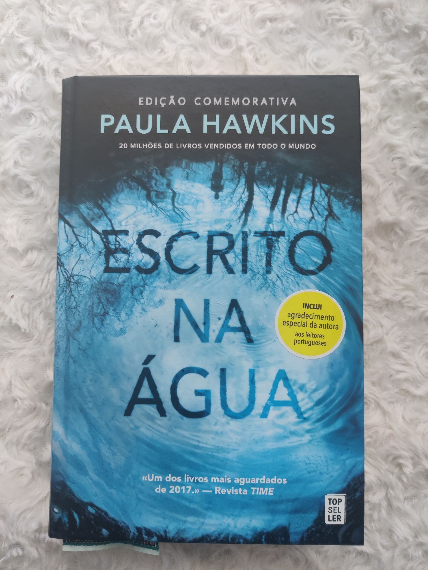 Livro Escrito na Água - Paula Hawkins
