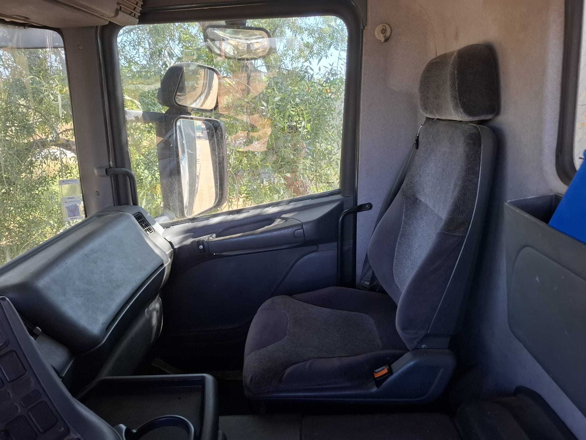 Camião Scania 124L 360