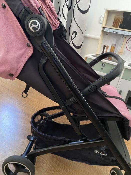 Прогулянкова коляска Cybex BEEZY