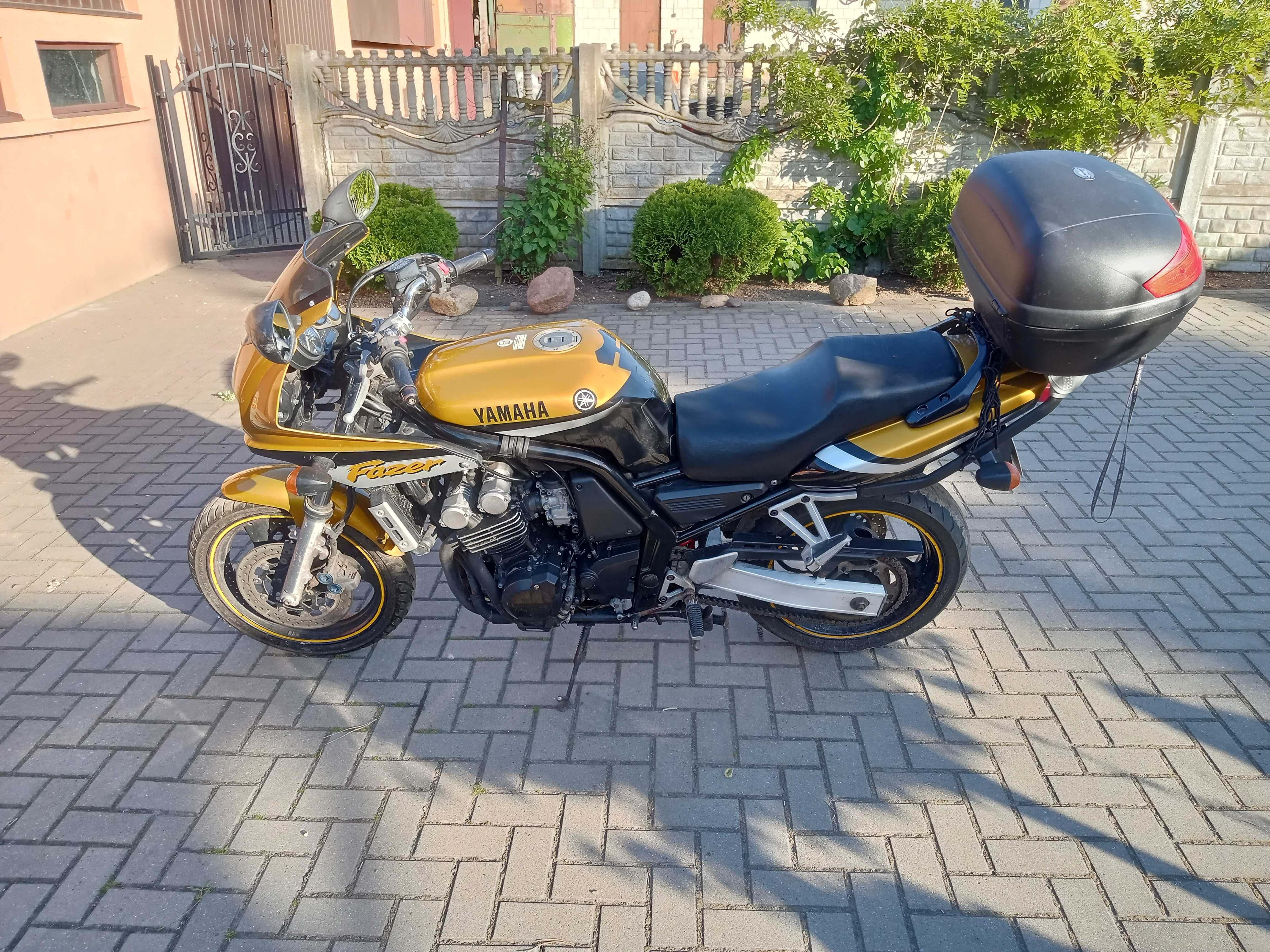 Yamaha Fazer 600