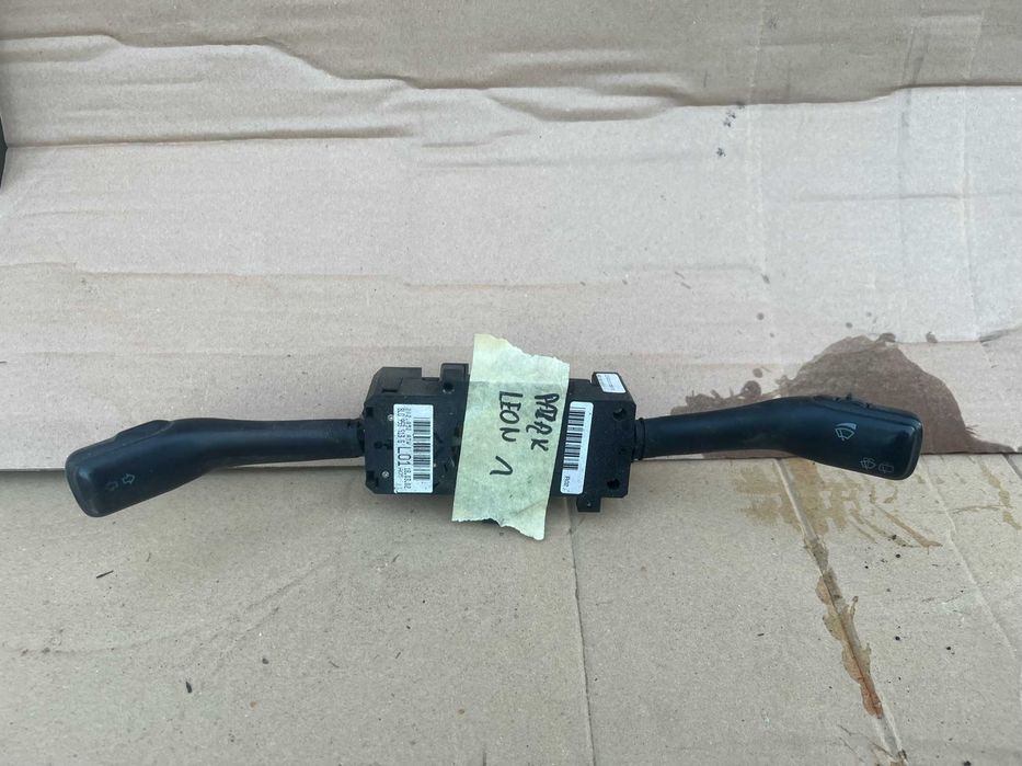 Pająk wycieraczek / kierunkowskazów Seat Leon 1 / Toledo 2