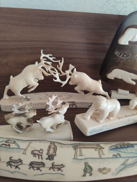 Вироби з моржової кістки