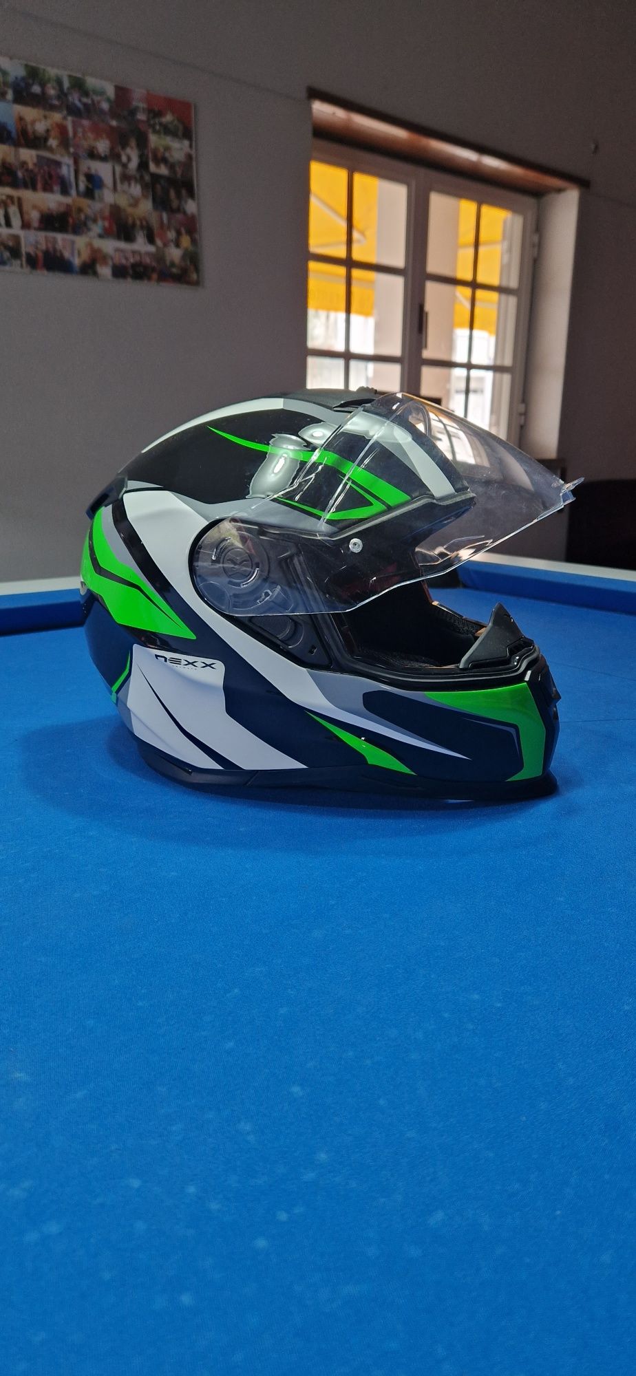 Capacete de mota NEXX (Novo)