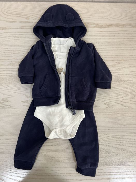 Костюм+2 боді, 3-6 місяців