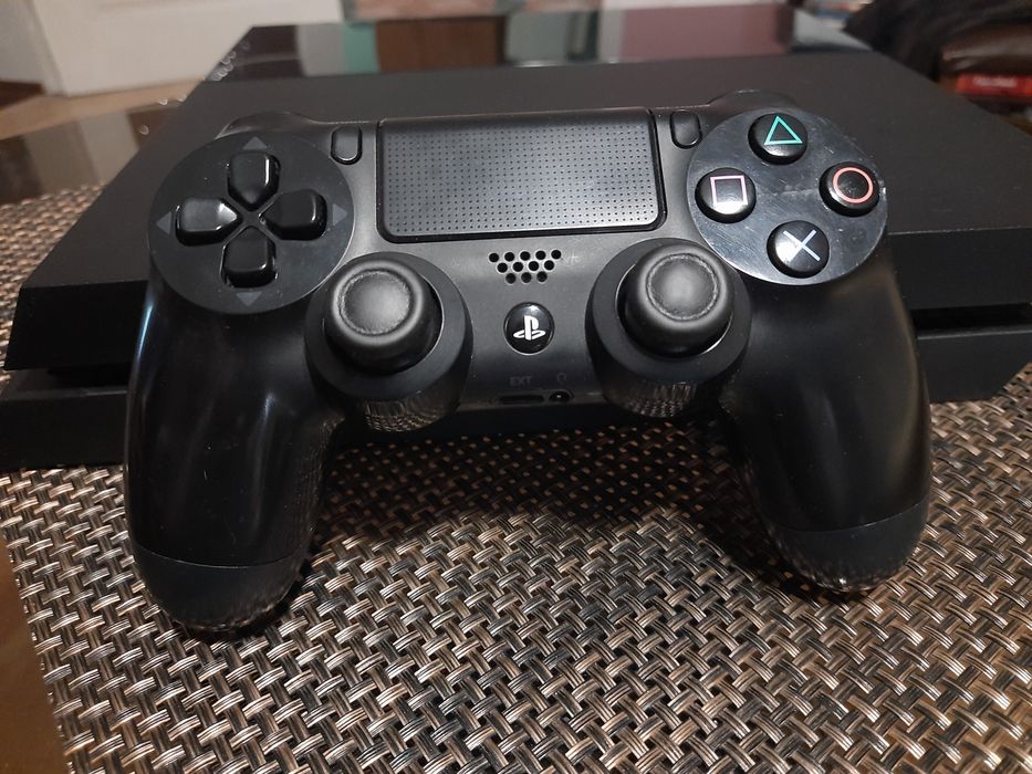 PS4 Fat 500gb + оригинальный геймпад