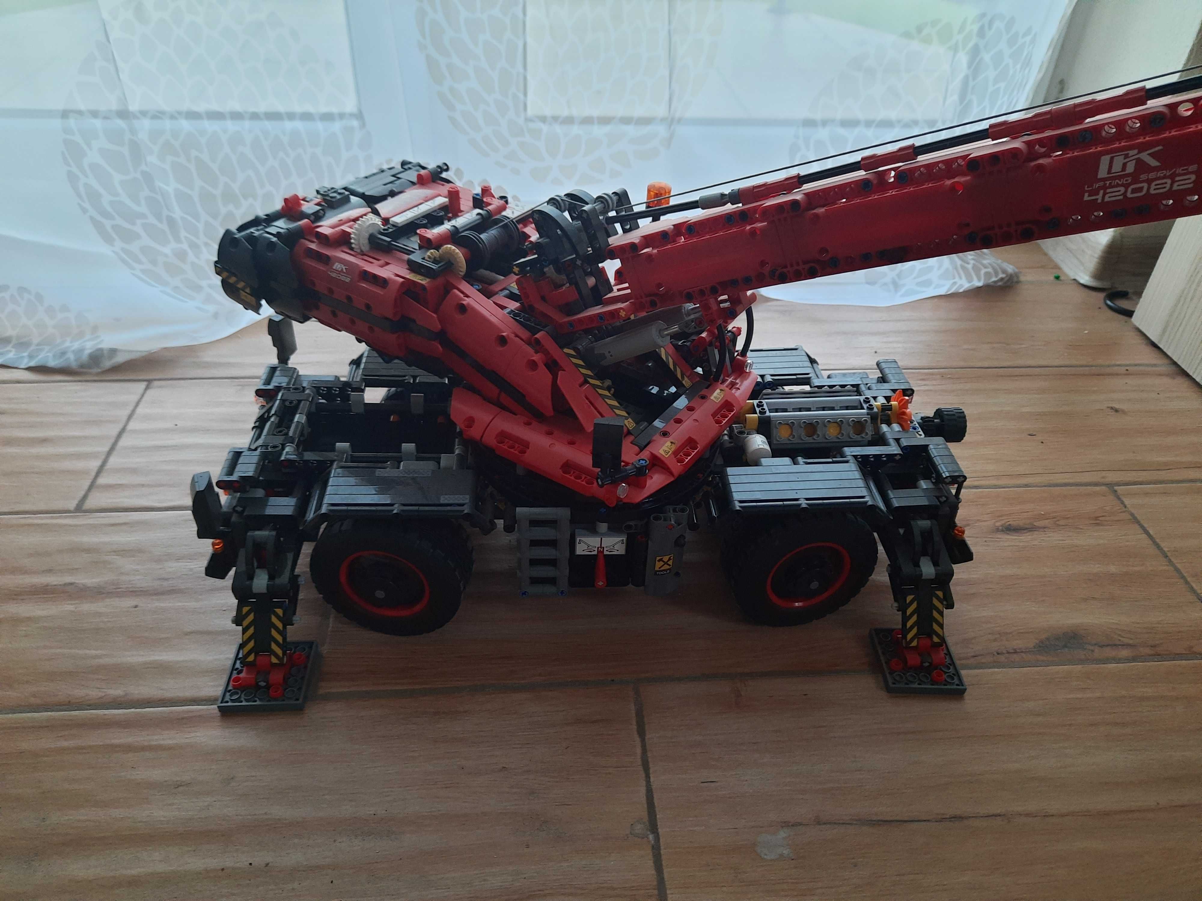 Dzwig lego 42082