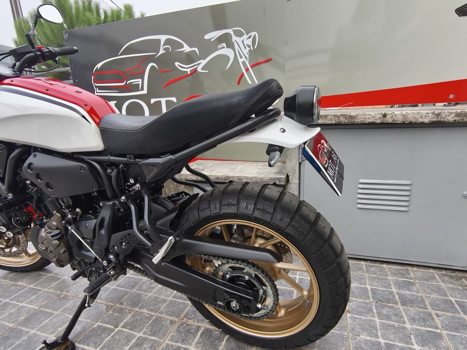 Yamaha  XSR700  de  2022