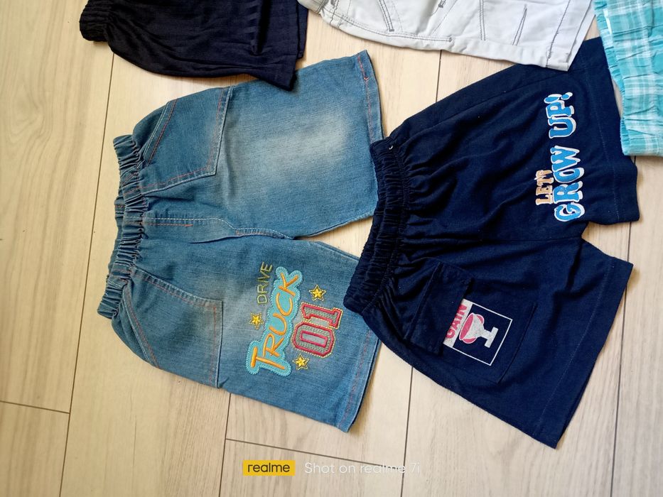 Spodenki 4 szt r. 98