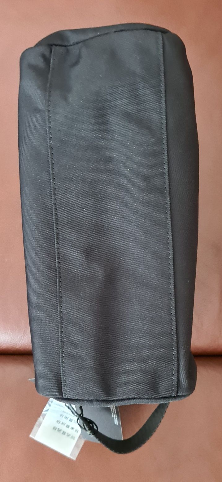 Kosmetyczka emporio armani.