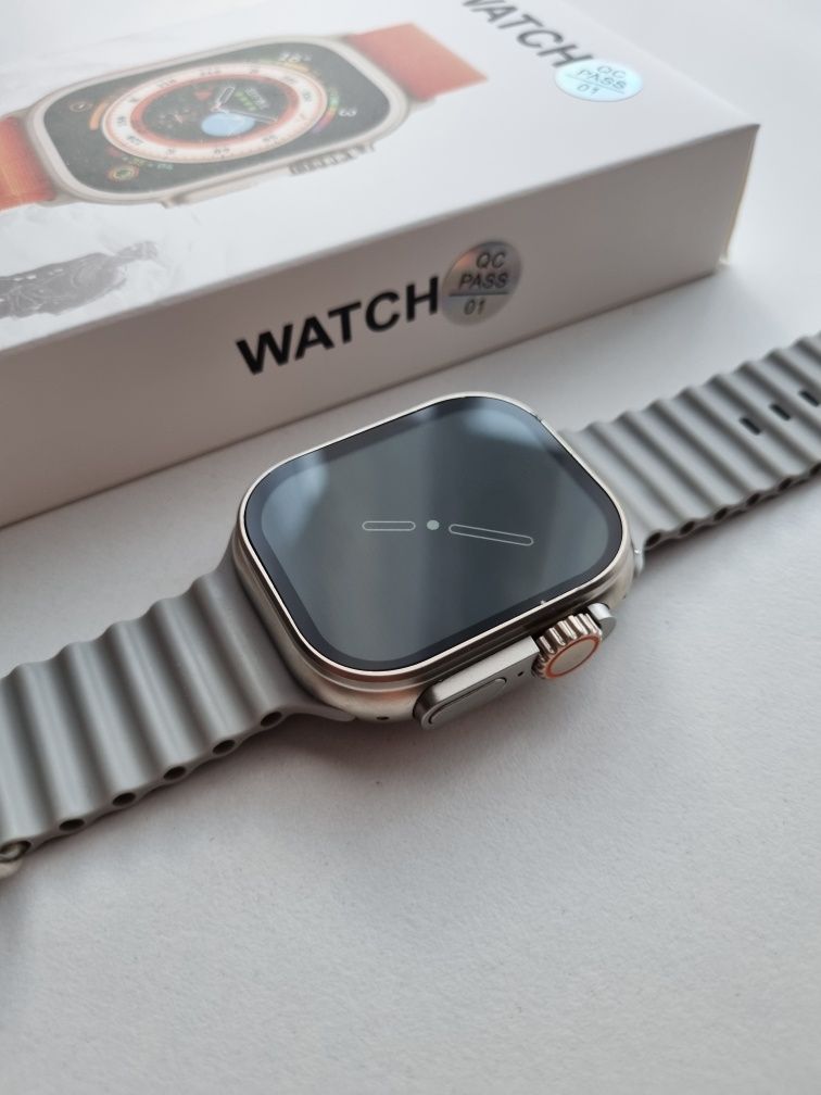 Srebrny Smartwatch