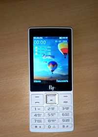 Fly TS112 White 3-Sim карты (состояние нового)