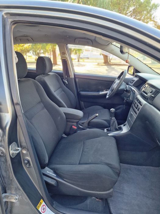 Toyota Corolla 2005 1.4 VVT-i 2005 poucos km!