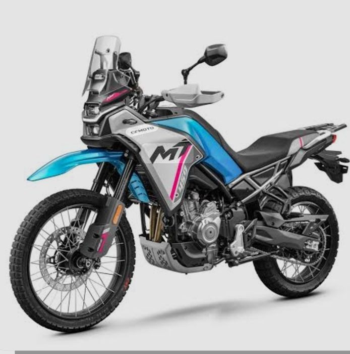 CFMOTO 450MT-  600km matrícula de agosto 2025