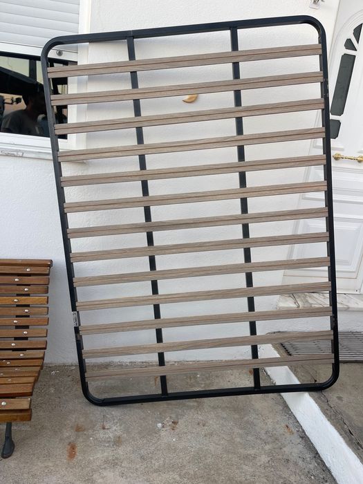 Vendo estrado de cama