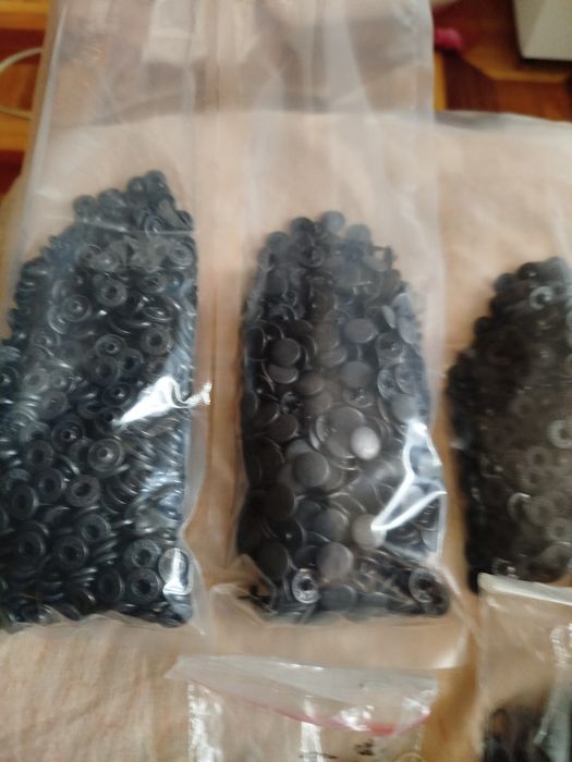 Продам матрицы для установки кнопок,кнопки для одежды