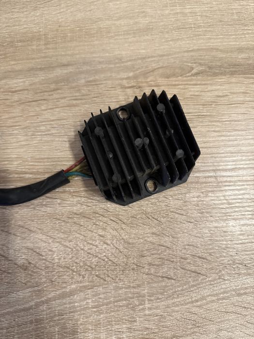 Regulator napięcia MOTOCYKL 125cm3 Barton Hyper E5