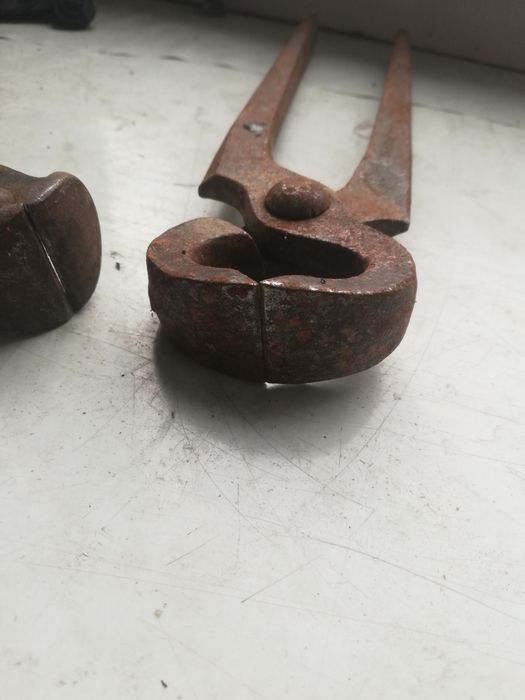 Stare szczypce kleszcze 2szt