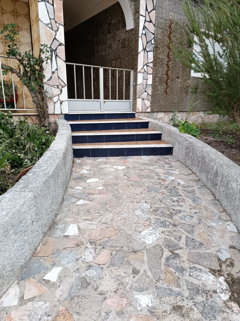 Precisa de limpar sua casa, SchoonmakenLimpezas resolve o seu problema