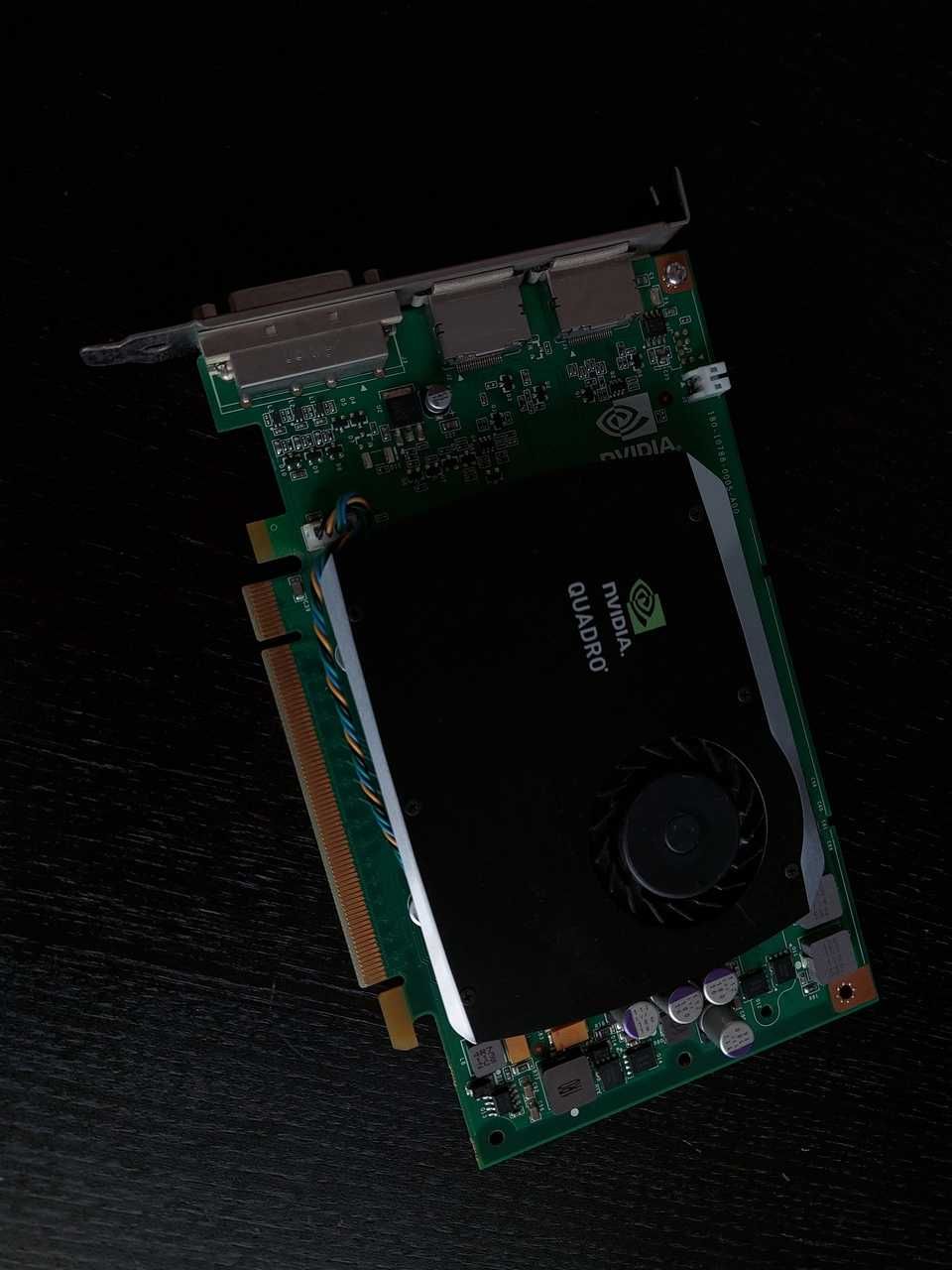 karta graficzna  Nvidia Quadro FX580