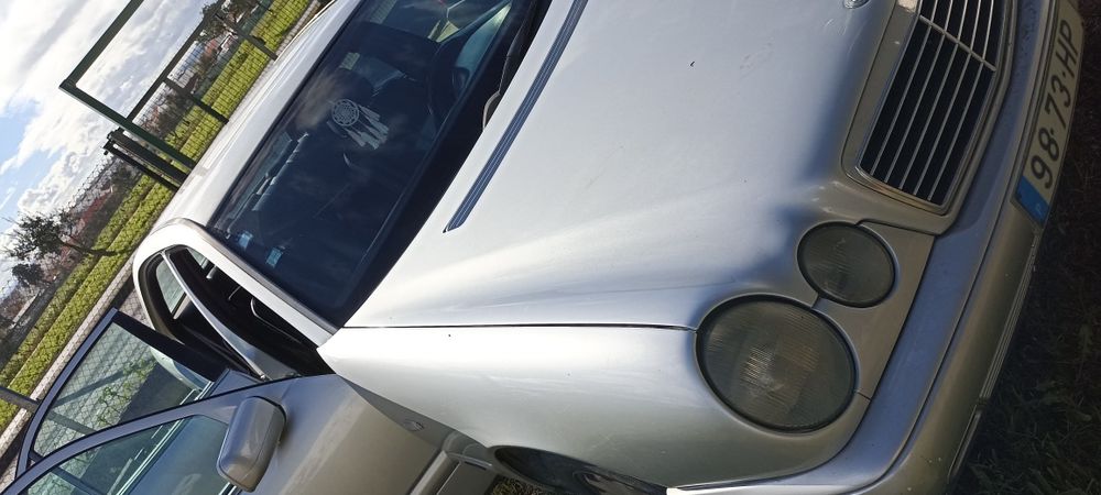 Mercedes E220D w210