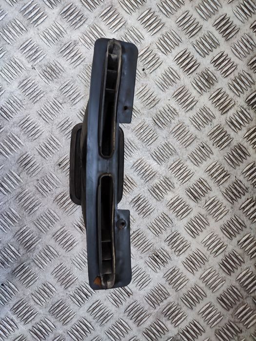 Fiat 126p wlot kierownica powietrza nawiewu