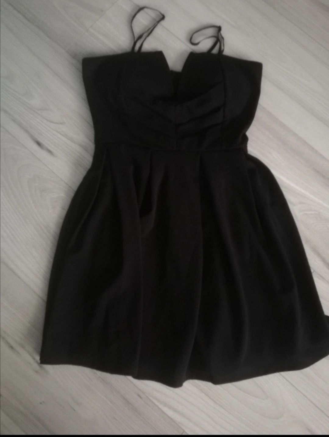 Sukienka czarna 36