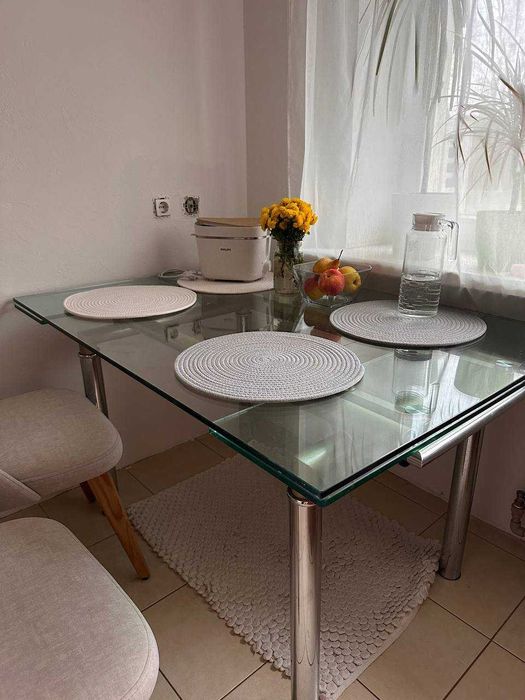 Стіл кухонний, скляний