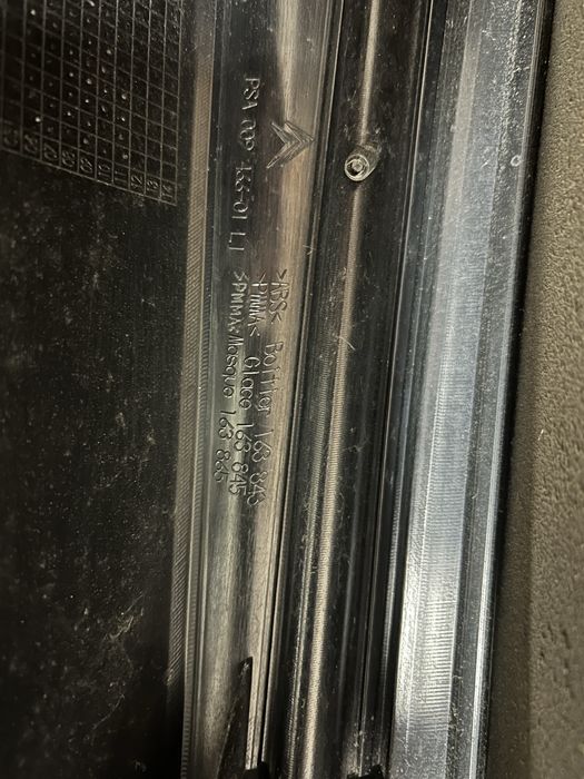 Задній ліхтар сітроен с4 гранд пікасо