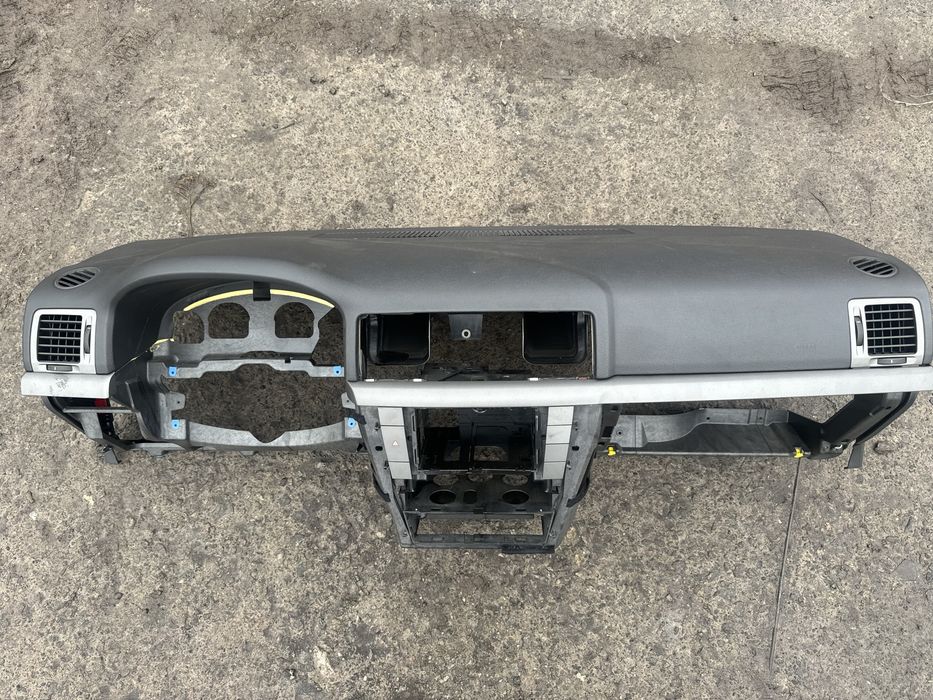 Торпеда Опель Вектра Ц рестайілнг панель торпедо Opel Vectra C