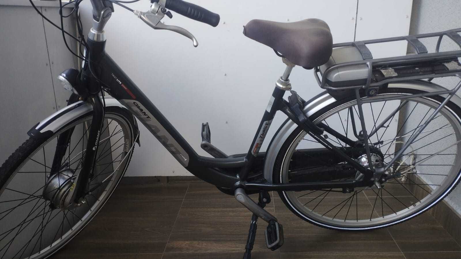 Rower elektryczny Giant  28 cali