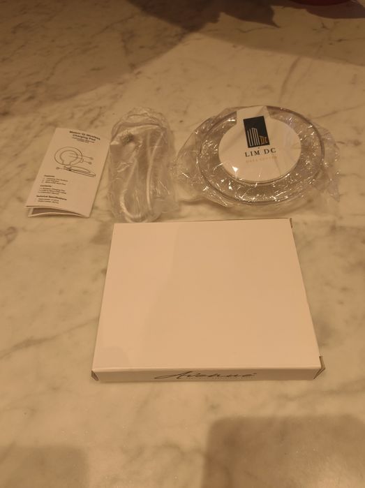 Meteor Qi Wireless charging pad ładowarka indukcyjna do telefonu