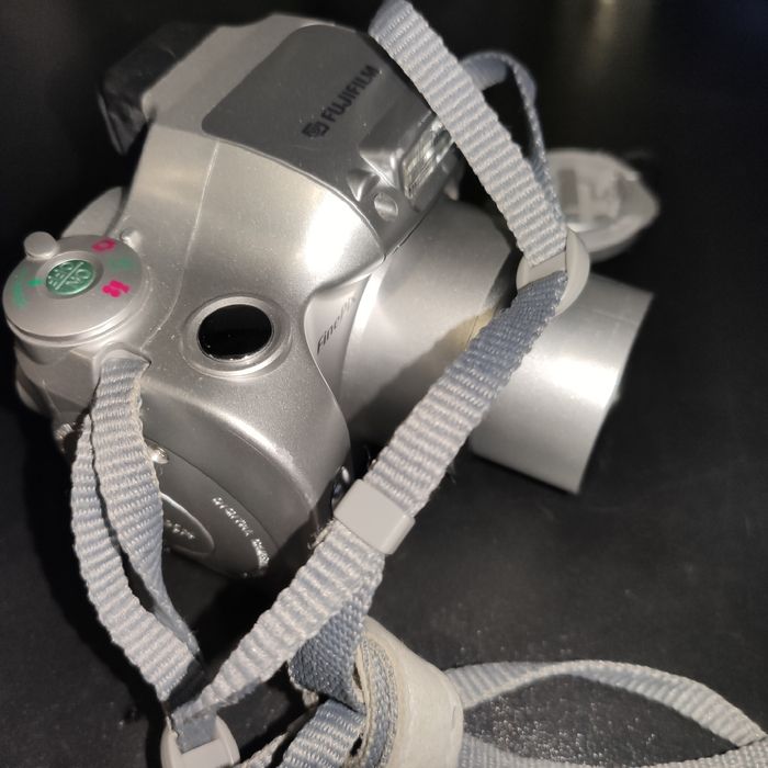 fujifilm finepix 2800 zoom com oferta de bolsa