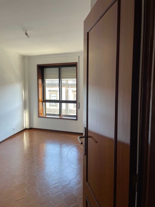 Arrendo apartamento T1 a estudantes