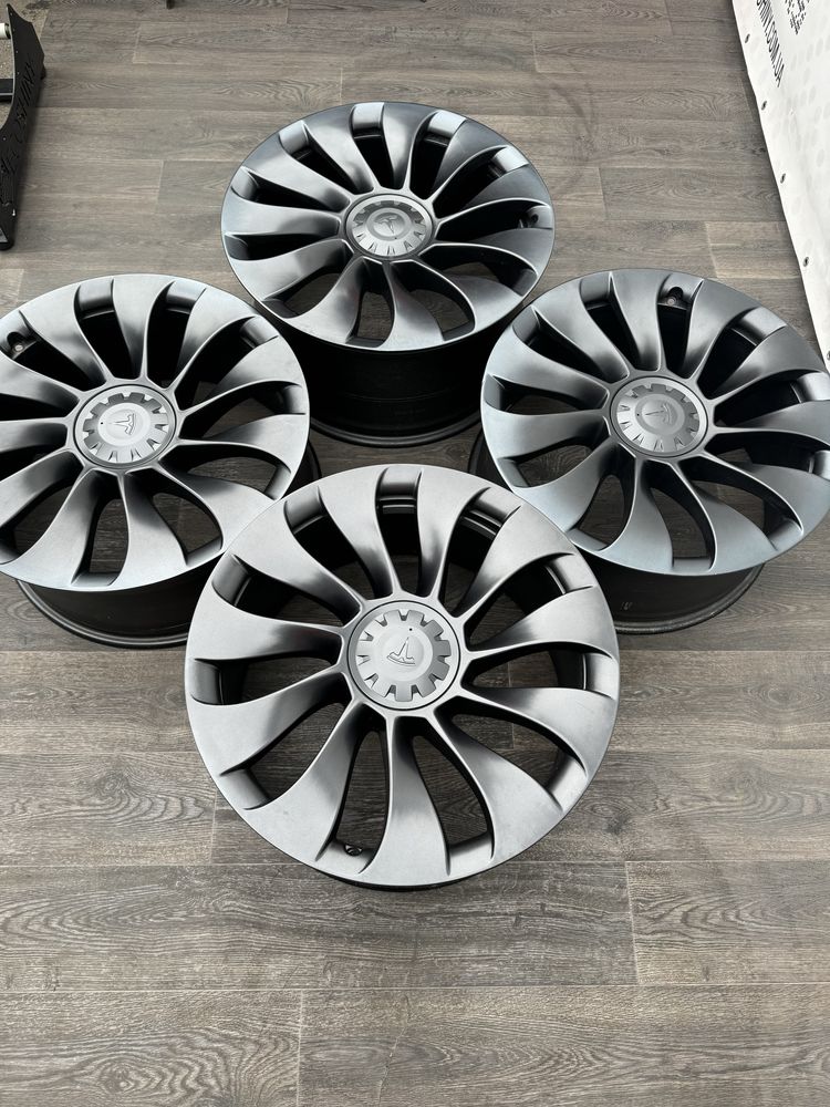 Диски Tesla Y 5/114/R21