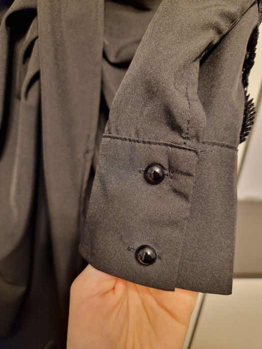 Czarna Sukienka wizytowa z rozcięciem midi