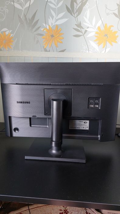 Монітор 24" Samsung Professional F24T450GYI (LF24T450GYIXCI) 1920x1200