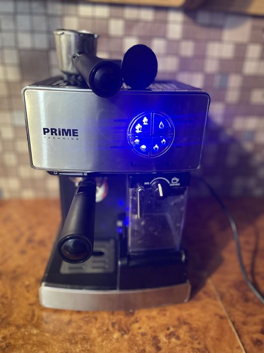 Продам кавову машину Prime