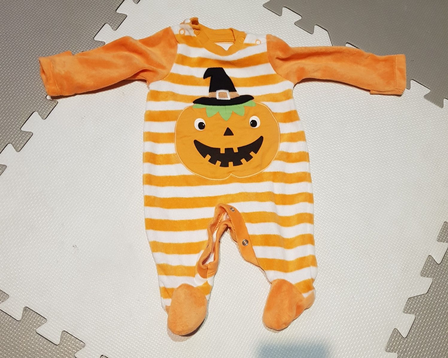 Pajacyk dynia welurowy r.56 sesja Halloween strój dyni